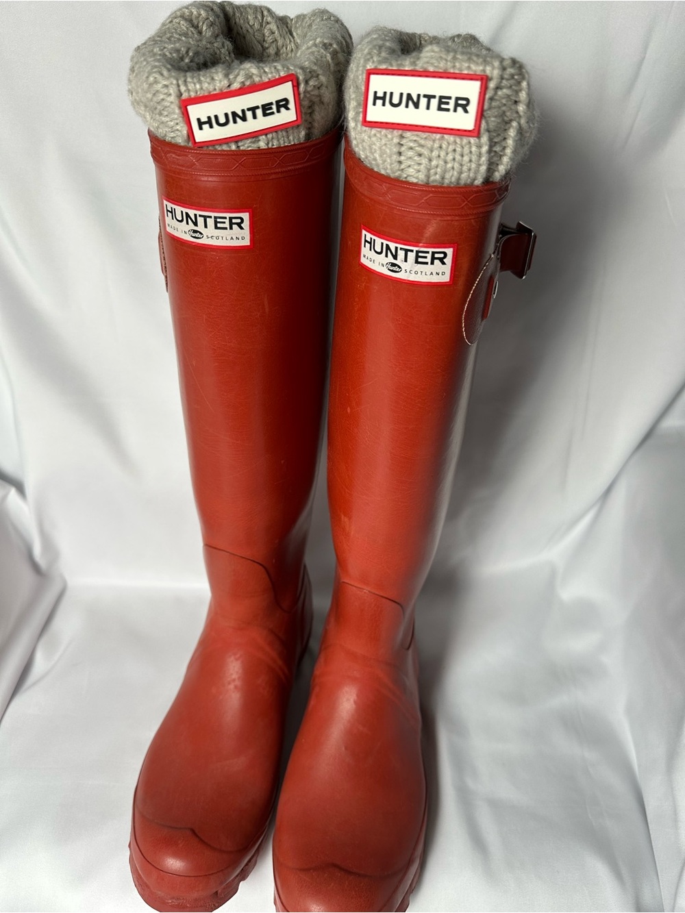Title: Hunter Original Tall Red Rain Boots Women’s 8 + Hunter Boot Socks